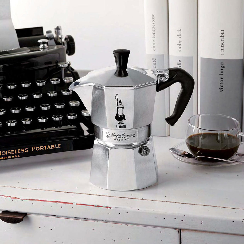 Cafeteira Nuova Moka Express 6 Xícaras 270ml