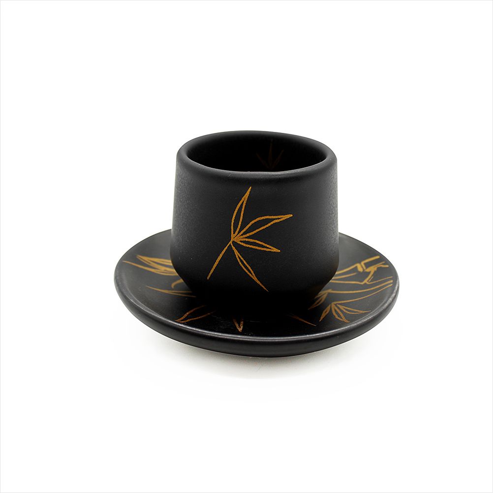 Copo de Sake com Pires Preto Jam